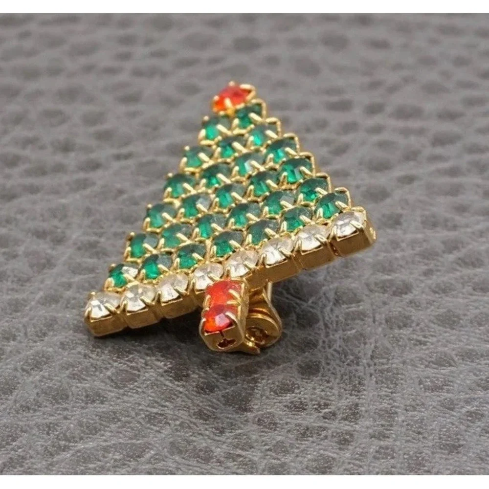 Vintage Christmas Tree Rhinestone Brooch Green Red Crystal Gold Tone